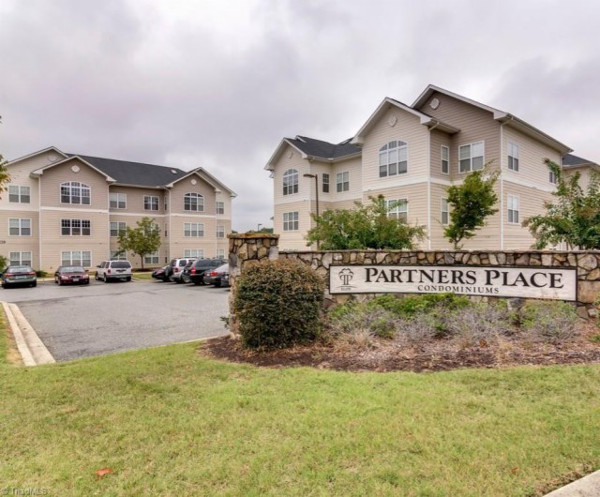 Bella Vita Properties in Elon NC